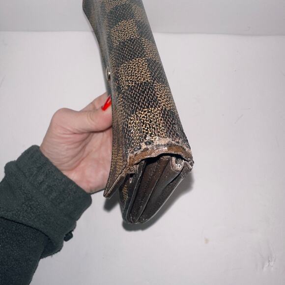 Authentic Louis Vuitton Damier Ebene Sarah Bifold Long Wallet - Picture 5 of 16